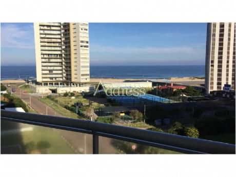 Apartamentos En Playa Brava