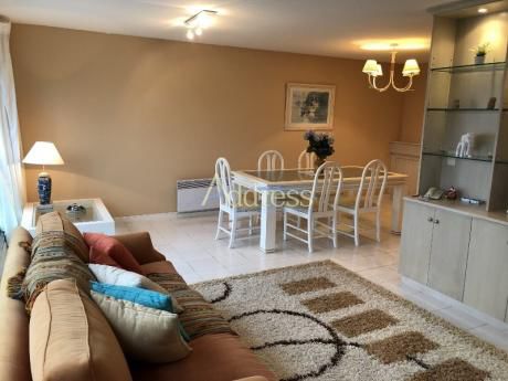Playa Mansa, Impecable Apartamento A Metros Del Mar