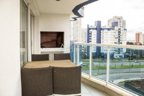 Apartamentos En Playa Mansa