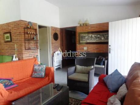 Casas En Playa Mansa: Add2310c