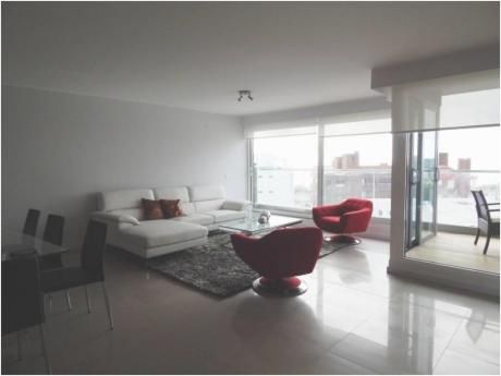 Apartamentos En Playa Mansa: Alx35a