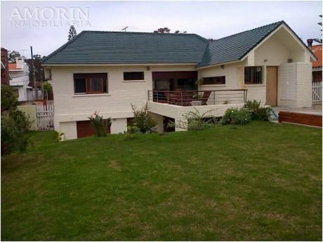 Casas En Playa Mansa: Amo104c