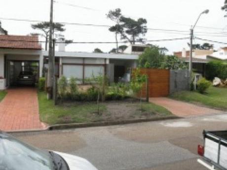 Casas En Playa Mansa