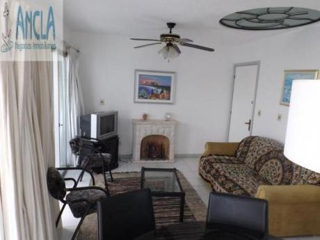 Apartamentos En Playa Brava: Anc183a