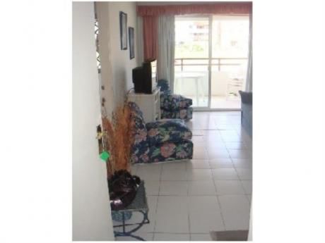 Apartamentos En Playa Brava: And1298a