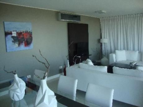 Apartamentos En Playa Brava: And1889a