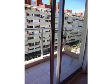 Apartamentos En Playa Brava: And2088a