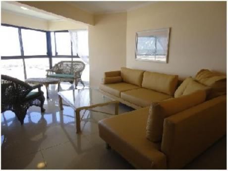 Apartamentos En Playa Brava: And2089a