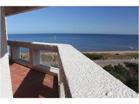 Apartamentos En Playa Mansa: And3301a