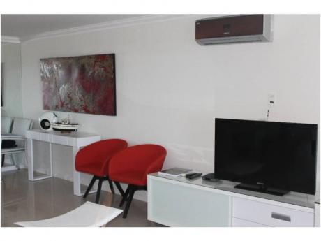 Apartamentos En Playa Brava: And3872a