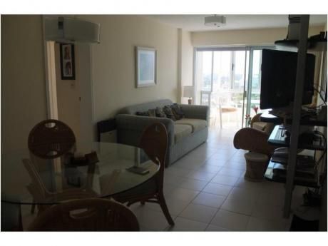Apartamentos En Playa Brava: And4054a