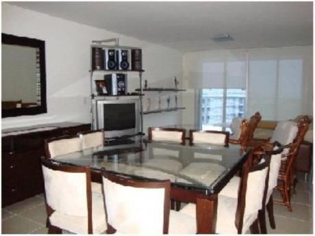 Apartamentos En Playa Mansa: And880a