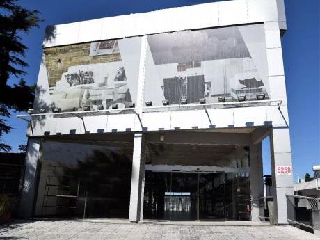 Gran Local Zona De Automotoras