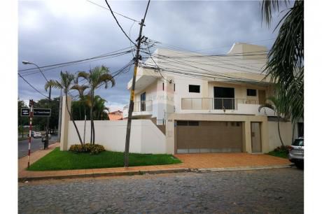 Hermoso Y Amplio Duplex Amoblado Sobre Stma. Trinidad