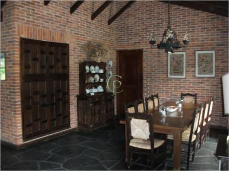 Casas En Playa Mansa: Cpt11002c