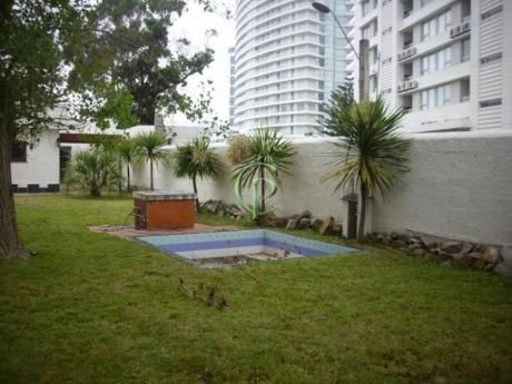 Casas En Playa Mansa: Cpt11169c