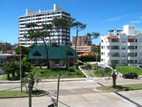 Apartamentos En Punta Del Este: Cro1131a