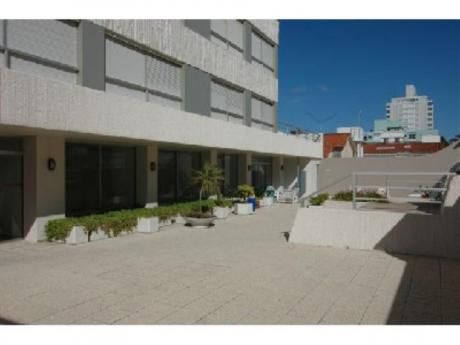 Apartamentos En Península: Cro1641a