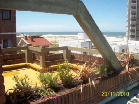 Apartamentos En Playa Brava: Cro1678a