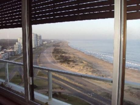 Apartamentos En Playa Brava: Cro2179a