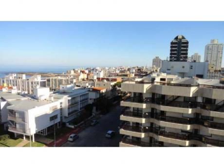 Apartamentos En Península: Cro2859a