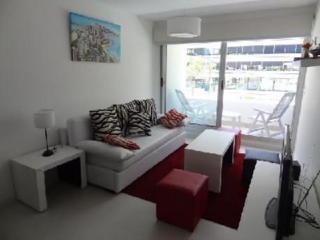 Apartamentos En Península: Cro2948a