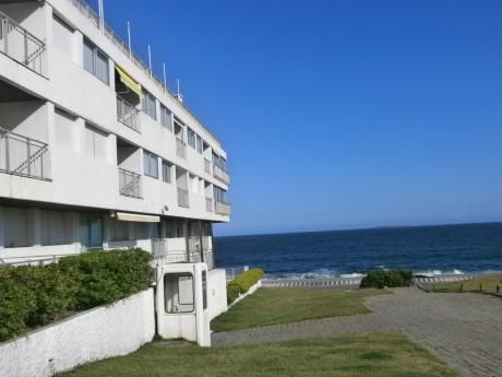 Espectacular Vista Con Terraza Frente Al Mar
