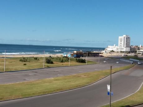 Apto Frente Al Mar Y A Pasos De Gorlero. P1 Brava Dic Y Feb