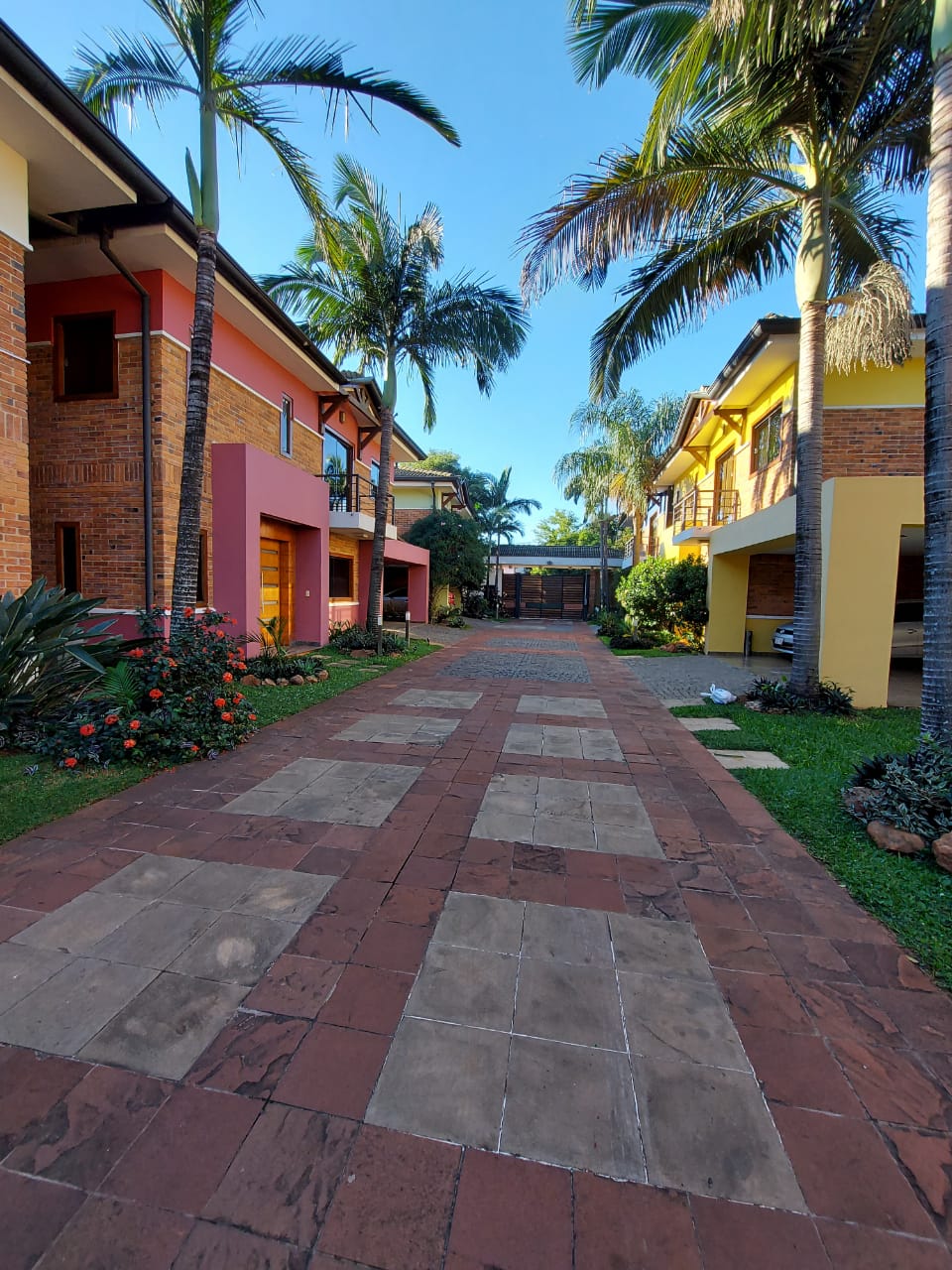 Alquiló Casa Moderna en Condominio Cerrado — foto 2