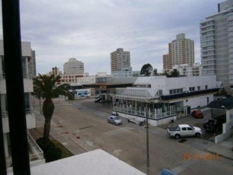 Apartamentos En Península: Gll1073a