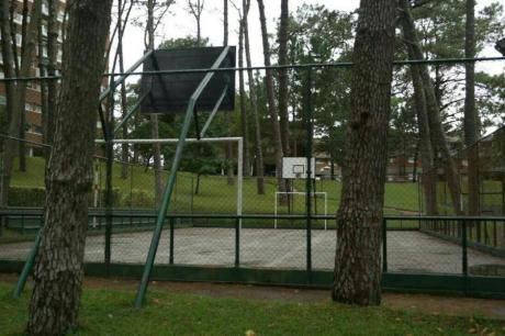 Apartamentos En Playa Mansa: Gll1316a
