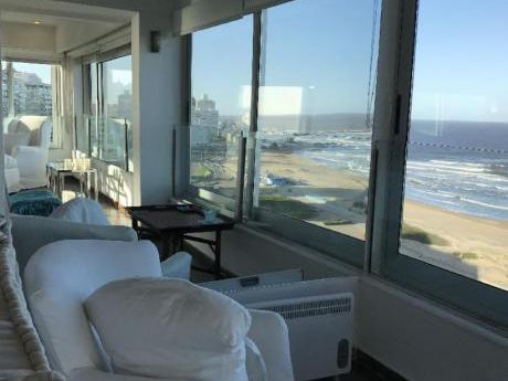 Apartamentos En Playa Brava: Idg150a