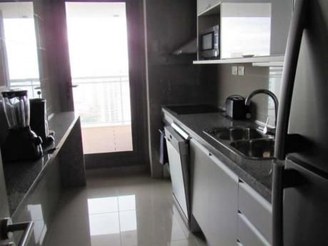 Apartamentos En Playa Mansa: Idg47a