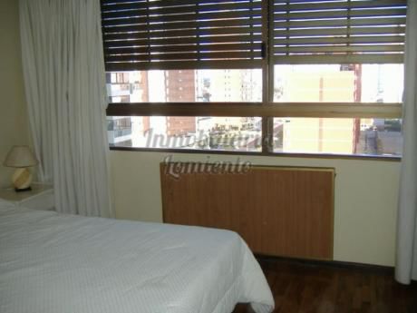 Apartamentos En Playa Brava: Lmt140a
