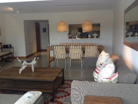 Apartamentos En Playa Brava: Lmt562a