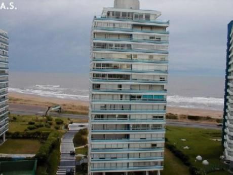 Apartamentos En Playa Brava: Sgt111a