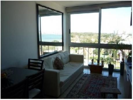Apartamentos En Playa Mansa: Sgt2236a