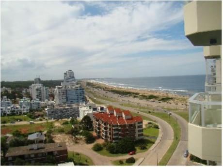 Apartamentos En Playa Brava: Sgt2251a