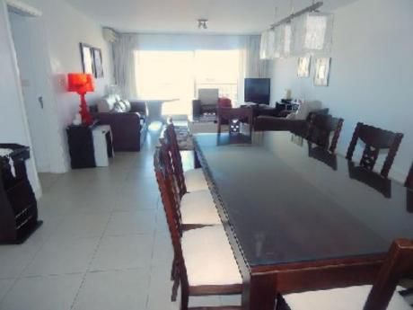 Apartamentos En Playa Brava: Sgt2281a