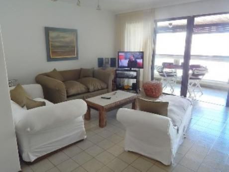 Apartamentos En Playa Brava: Sgt2399a