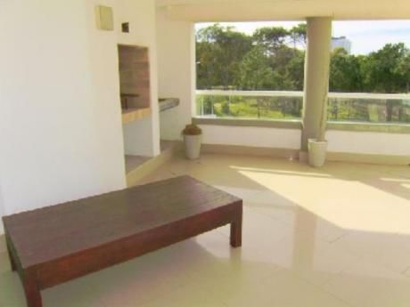 Apartamentos En Playa Brava: Sgt256a