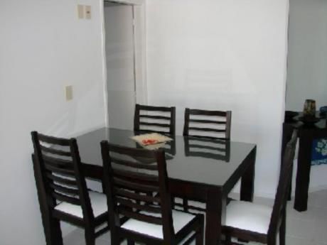 Apartamentos En Playa Mansa: Sgt489a
