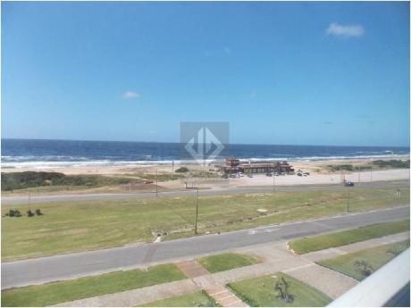 Apartamentos En Playa Brava: Jdp1213a