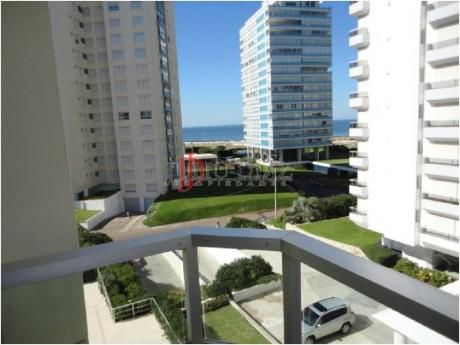 Apartamentos En Playa Brava: Jdi5228a
