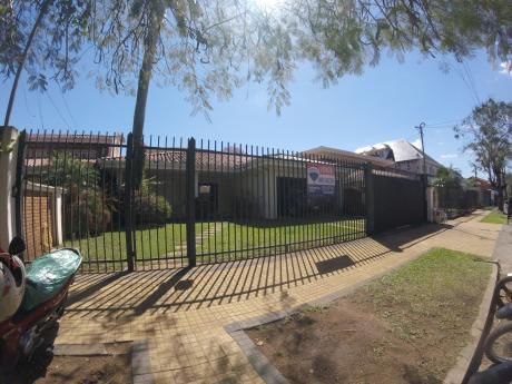 En Venta! Casa A Precio De Terreno En Mcal. Estigarribia