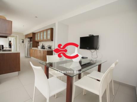 Impecable Penthouse En Venta En Pocitos. Ref: 4761-zz