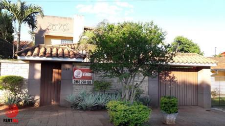 Hermosa Casa En Lambare Zona Hipermercado El Pueblo.