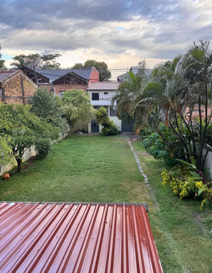 Casa en alquiler en Los Laureles