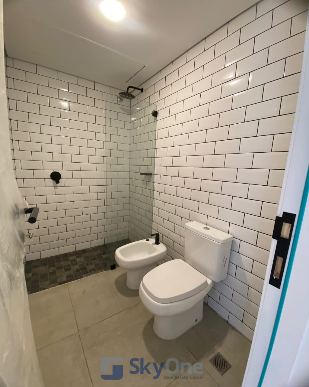 En venta moderno departamento de 1 dormitorio en Recoleta** — foto 3