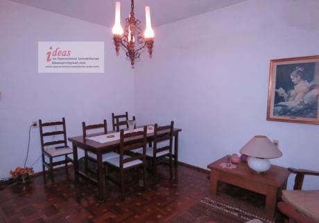 Excelente Casa Céntrica En Las Piedras, 3 Dormitorios, Terreno